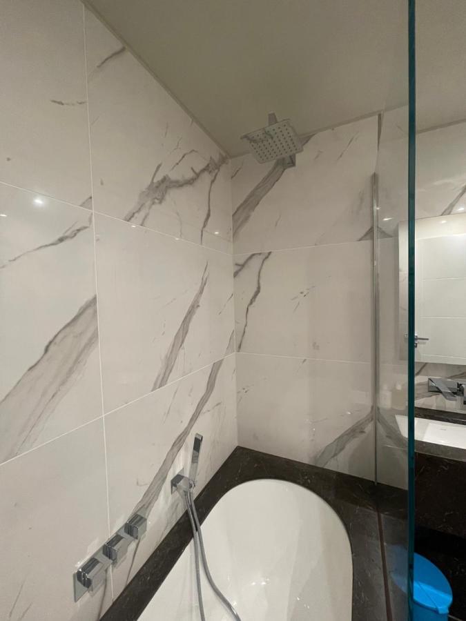 Apartament Sophisticated 1Br, 1 Ba Chigwell Designer Flat Chcl F2 Zewnętrze zdjęcie